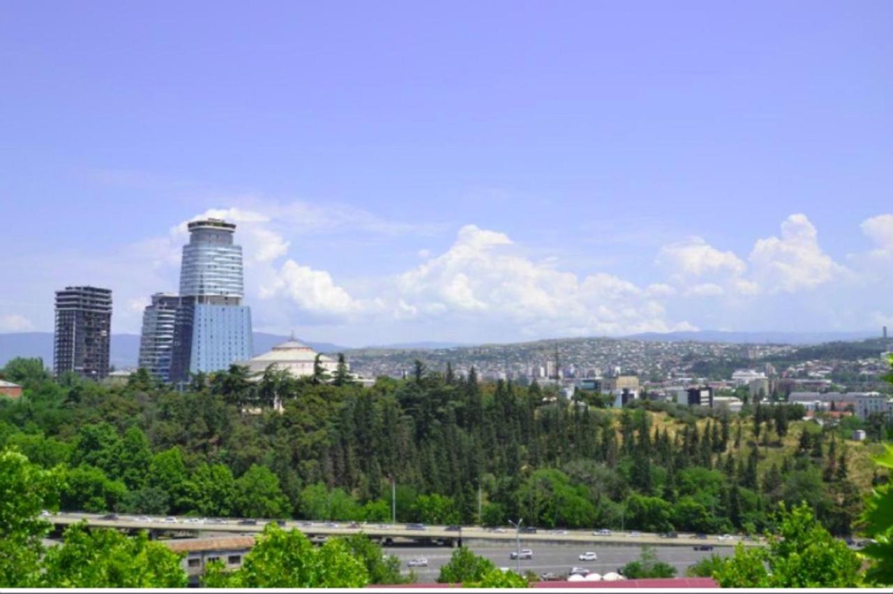 Sunset Tbilisi Luxury Aparthotel Ngoại thất bức ảnh