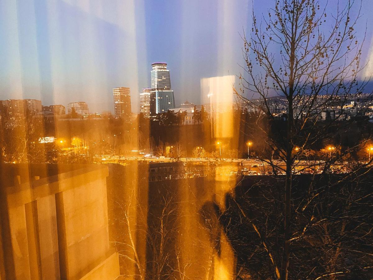 Sunset Tbilisi Luxury Aparthotel Ngoại thất bức ảnh
