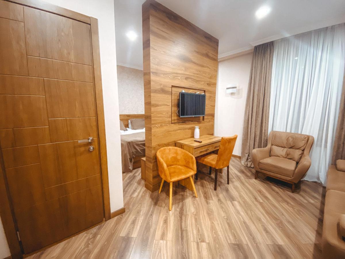 Sunset Tbilisi Luxury Aparthotel Ngoại thất bức ảnh